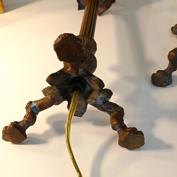 Pair of antique brass or bronze candlestick table lamps. - Picture 11 of 11